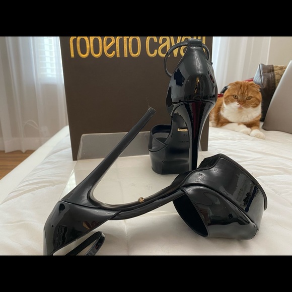 ROBERTO CAVALLI stiletto heel, blk patent leather - Picture 7 of 12